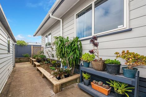 Photo of property in 2/44 Orion Street, Papakura, 2110