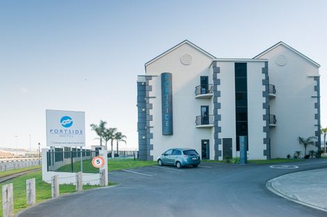 Photo of property in 112/2 Reads Quay, Gisborne, 4010