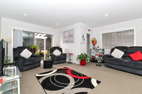 Photo of property in 1/23 The Dales, Dinsdale, Hamilton, 3204