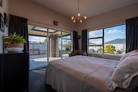 Photo of property in 31 Rhoboro Road, Twizel, 7901