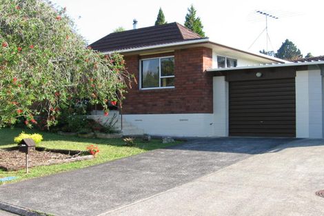 Photo of property in 2/33 Sandiacre Way, Browns Bay, Auckland, 0630