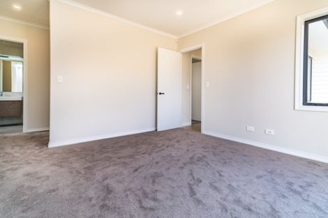 Photo of property in 16 Rauaruhe Road, Karaka, Papakura, 2113