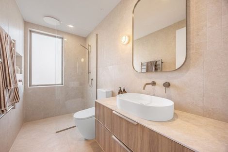 Photo of property in 2a Hauraki Road, Hauraki, Auckland, 0622