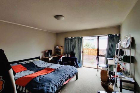 Photo of property in 23 Kennedy Avenue, Forrest Hill, Auckland, 0620