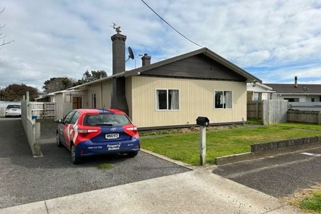 Photo of property in 5 Strange Street, Waitara, 4320