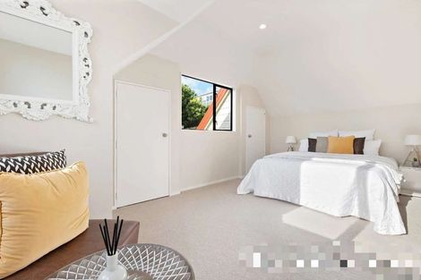 Photo of property in 3/15 Eske Place, Highland Park, Auckland, 2010