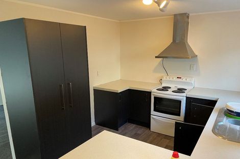 Photo of property in 2/32 Selwyn Crescent, Forrest Hill, Auckland, 0620