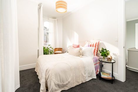 Photo of property in 18 Portland Crescent, Thorndon, Wellington, 6011