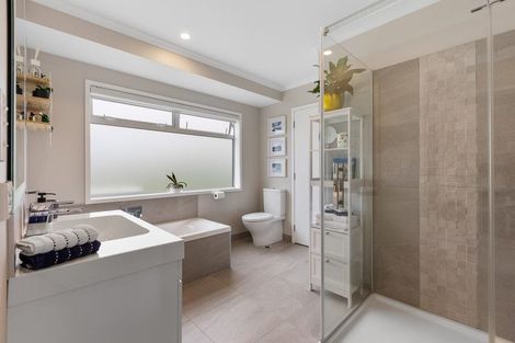 Photo of property in 139 Richmond Road, Brixton, New Plymouth, 4373