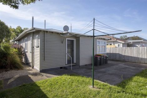 Photo of property in 64 Smith Street, Woolston, Christchurch, 8062