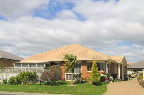 Photo of property in 83 Denny Hulme Drive, Mount Maunganui, 3116