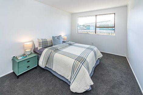 Photo of property in 4 Kupe Place, Castlecliff, Whanganui, 4501