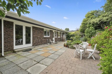 Photo of property in 71 Nimmo Avenue East, Waikanae, 5036