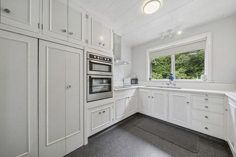 Photo of property in 71 Nimmo Avenue East, Waikanae, 5036