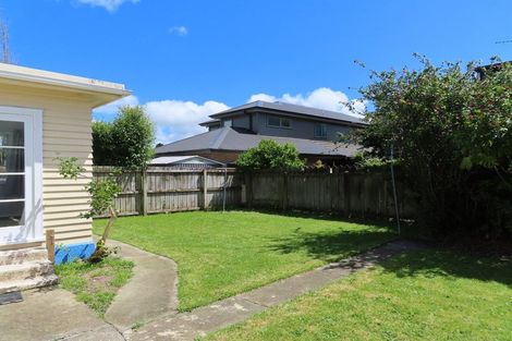 Photo of property in 17 Saint Ronans Avenue, Waterloo, Lower Hutt, 5011