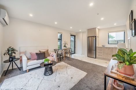 Photo of property in 4/123 Cambridge Terrace, Fairfield, Lower Hutt, 5011