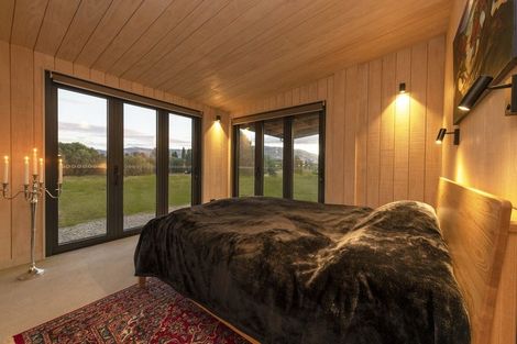 Photo of property in 2/19 Monteith Road, Albert Town, Wanaka, 9382