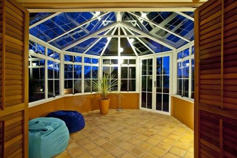 Photo of property in 24 Waitemata Road, Hauraki, Auckland, 0622