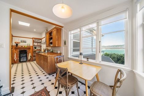 Photo of property in 9 Maida Vale Road, Roseneath, Wellington, 6011