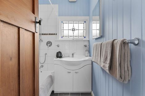 Photo of property in 33 Ranelagh Street, Karori, Wellington, 6012