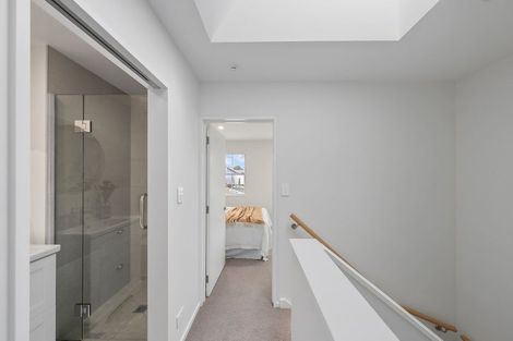 Photo of property in 4/30 Hargest Crescent, Sydenham, Christchurch, 8023