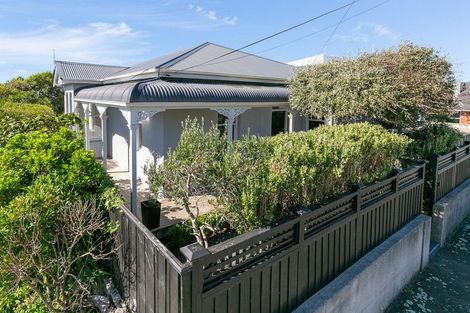 Photo of property in 39 Tanera Crescent, Brooklyn, Wellington, 6021