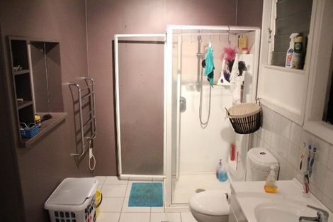 Photo of property in 12 Lewis Road, Pakuranga, Auckland, 2010