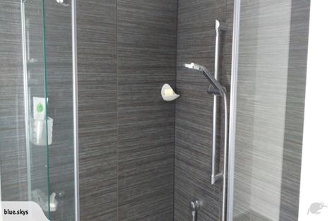 Photo of property in 53 Cliff View Drive, Green Bay, Auckland, 0604