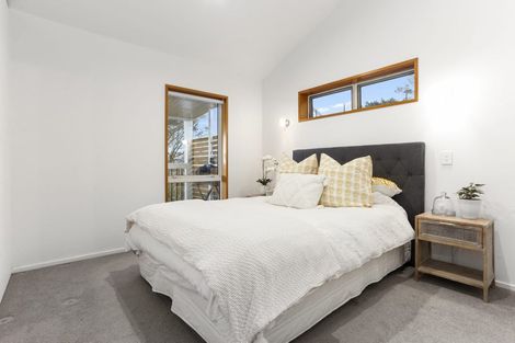 Photo of property in 156 Candia Road, Henderson Valley, Auckland, 0614