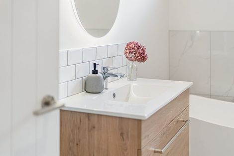 Photo of property in 21 Cynisca Crescent, Wallaceville, Upper Hutt, 5018