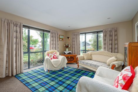 Photo of property in 266 Talbot Street, Geraldine, 7930