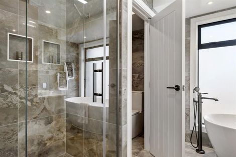 Photo of property in 20 Beach Road, Castor Bay, Auckland, 0620