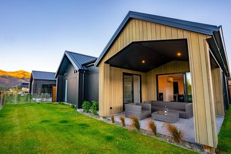 Photo of property in 33 Magnum Drive, Cromwell, 9310