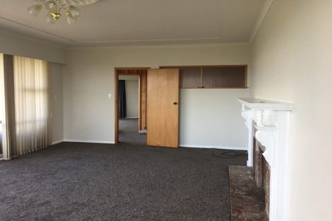 Photo of property in 459 East Coast Road, Murrays Bay, Auckland, 0630