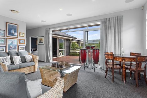 Photo of property in 8 Beech Drive, Rangiora, 7400