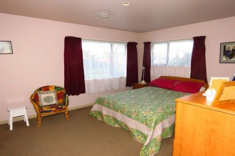 Photo of property in 48 Derby Street, Westport, 7825