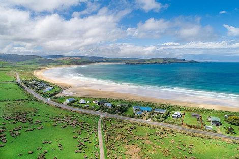 Photo of property in 511 Waikawa-curio Bay Road, Curio Bay, Tokanui, 9884