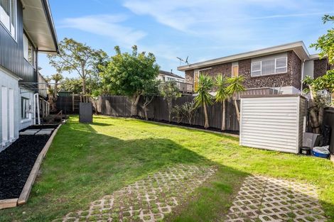 Photo of property in 1/31a Tyrian Close, Half Moon Bay, Auckland, 2012