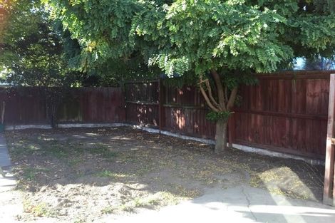 Photo of property in 2/5 Cuffs Road, Wainoni, Christchurch, 8061