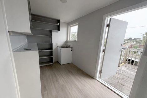 Photo of property in 16 Helena Street, Massey, Auckland, 0614