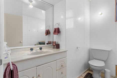 Photo of property in 16 Riverview Place, Waipu, 0582