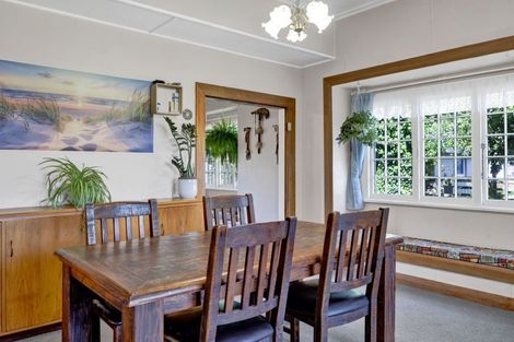 Photo of property in 38 King Edward Street, Eltham, 4322