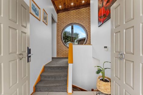 Photo of property in 44 Westpark Drive, West Harbour, Auckland, 0618