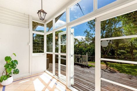 Photo of property in 98 Campbell Street, Karori, Wellington, 6012