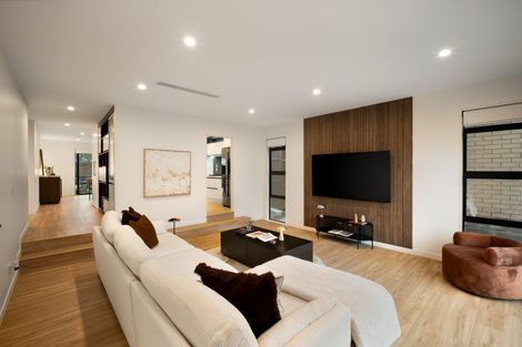 Photo of property in 2 Skua Road, Hobsonville, Auckland, 0616