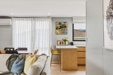 Photo of property in 1/26 Empire Road, Devonport, Auckland, 0624