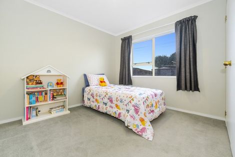 Photo of property in 16 Sunny Dale, Western Heights, Hamilton, 3200