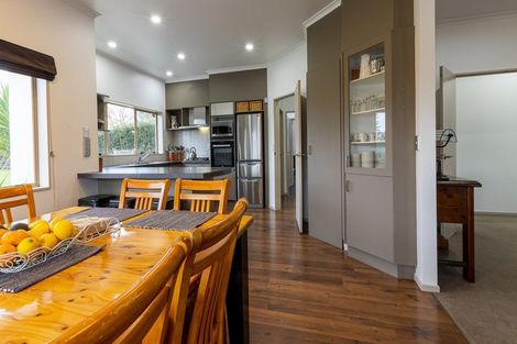 Photo of property in 127 Milton Street, Leamington, Cambridge, 3432