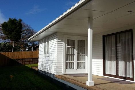 Photo of property in 18 Keats Place, Blockhouse Bay, Auckland, 0600