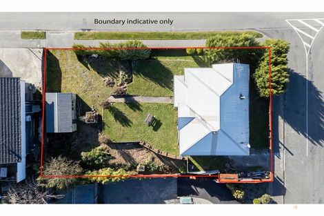 Photo of property in 1 Clifton Terrace, West End, Timaru, 7910